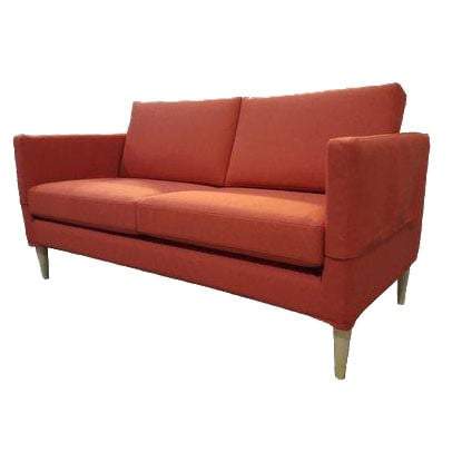 Kodinomaiset antibakteeriset ja kosteussuojatut sohvat ja rahit myös seniorimitoitettuna tai erikoismitoilla. Oivapalvelut.fi