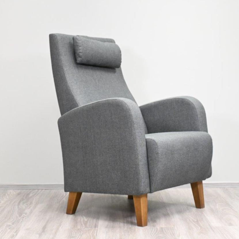 OIVAPALVELUT. OIVA lepotuoli rahilla, edullinen lepotuoli kotikäyttöön.